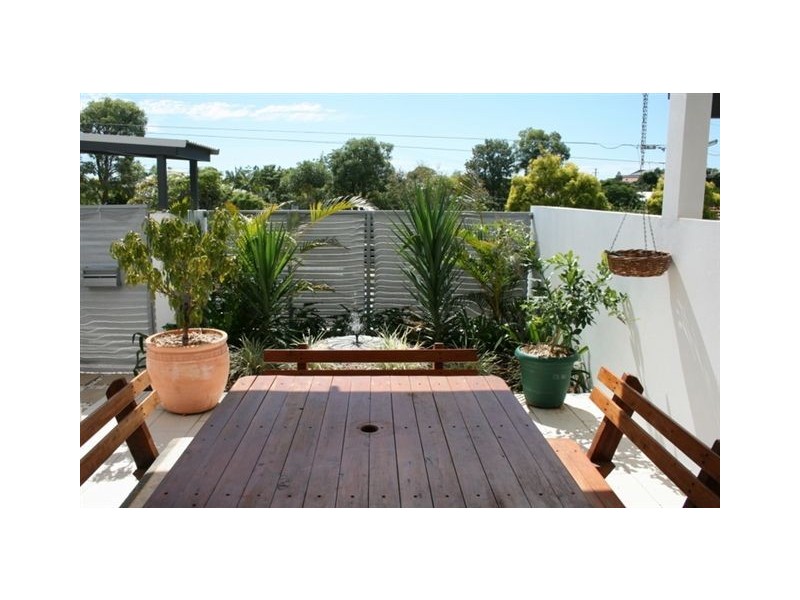 4/23  Burrai Street, Morningside QLD 4170