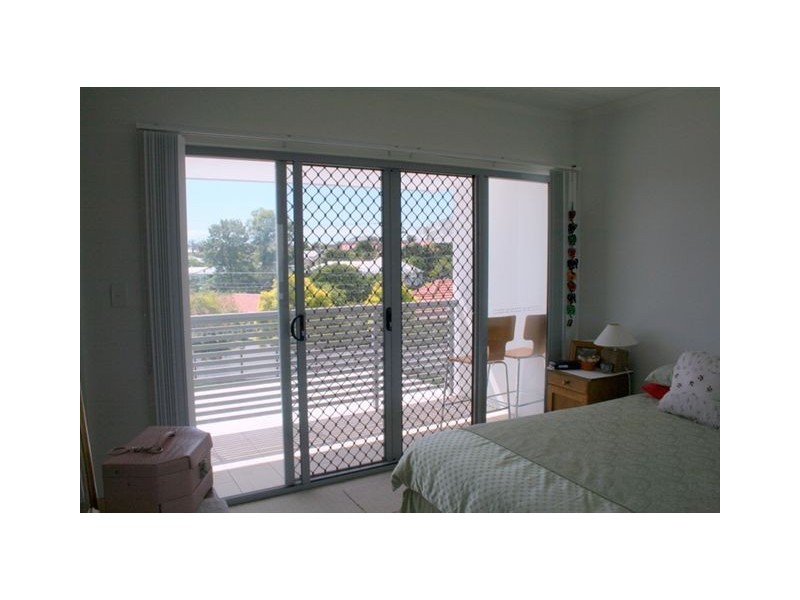 4/23  Burrai Street, Morningside QLD 4170