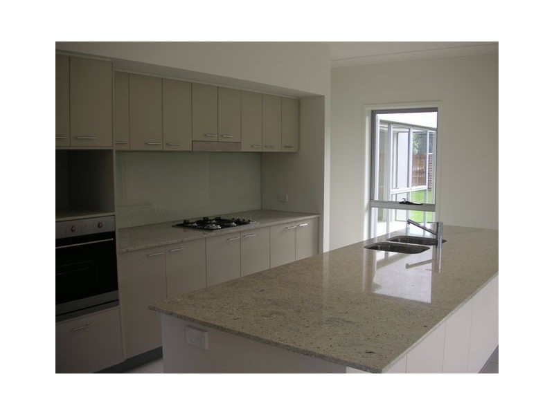 43  Torrens Crescent, Wakerley QLD 4154