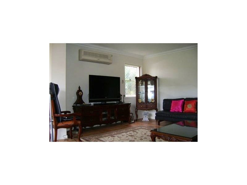 28 Nevern Street, Macgregor QLD 4109