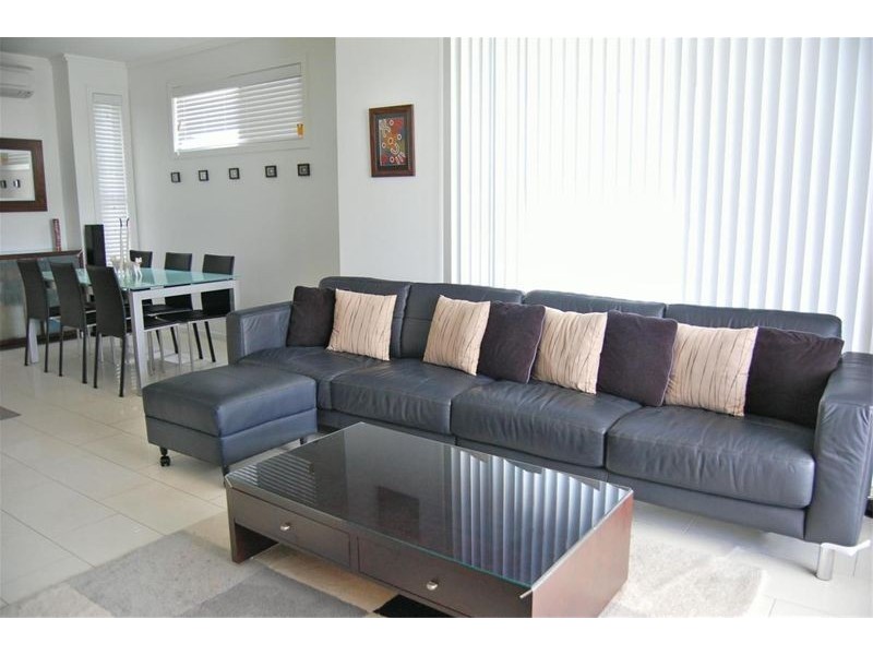 1/23   Burrai Street, Morningside QLD 4170