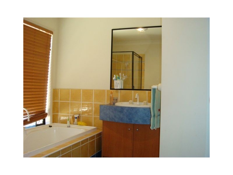 7 Dalewood Place, Moggill QLD 4070