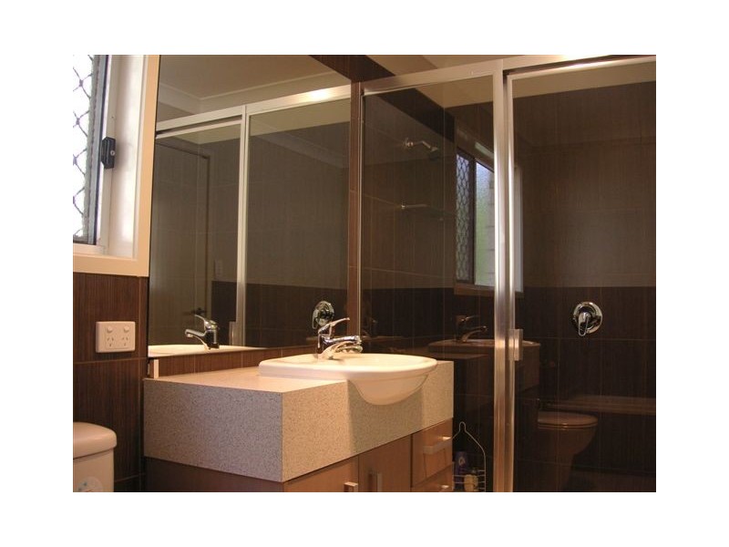 56   Serpentine Road, Pinkenba QLD 4008