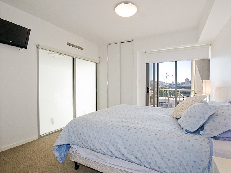 Level 9 31/15  Walsh Street, Milton QLD 4064