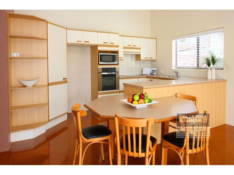 537  Cavendish Rd, Coorparoo QLD 4151