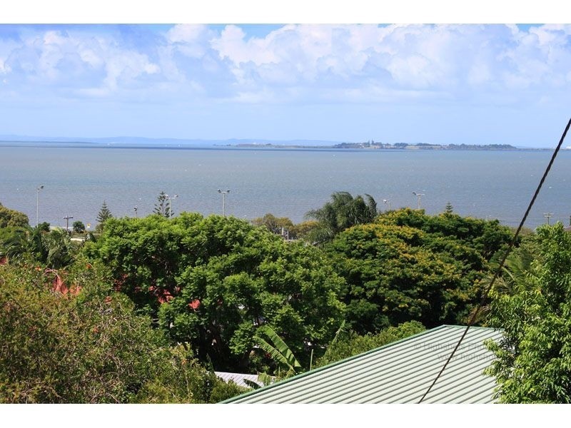 69  Alkoomie Street, Wynnum QLD 4178