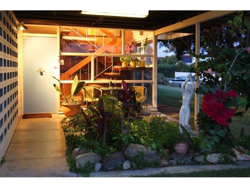 69  Alkoomie Street, Wynnum QLD 4178