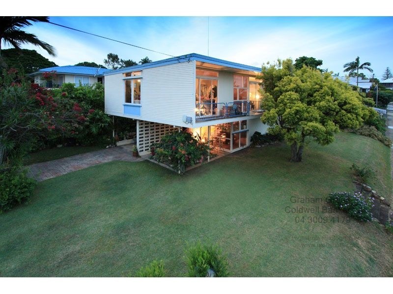 69  Alkoomie Street, Wynnum QLD 4178