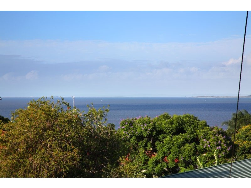 69  Alkoomie Street, Wynnum QLD 4178