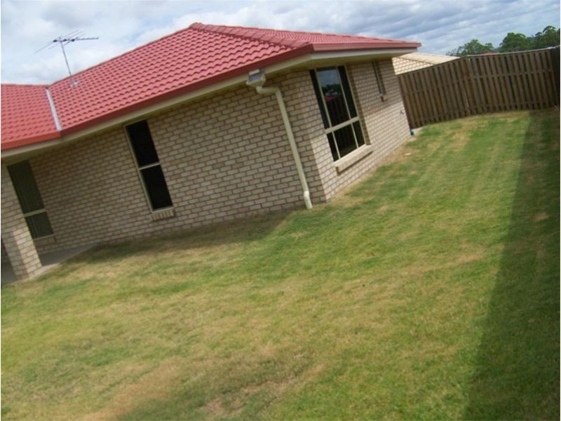 1 Beaver Cres, Redbank Plains QLD 4301