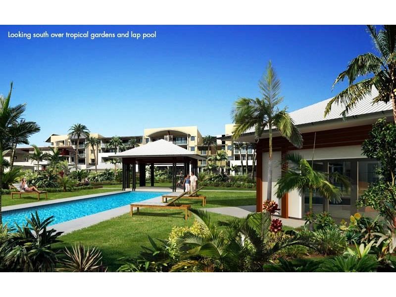 2/5  Grand Parade, Kawana Island QLD 4575