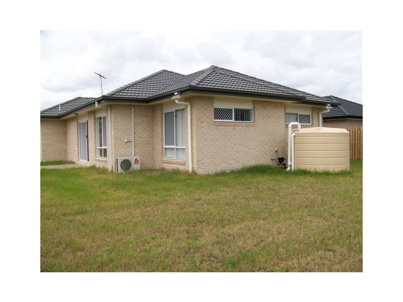 9 Benjamin Dr, Redbank Plains QLD 4301