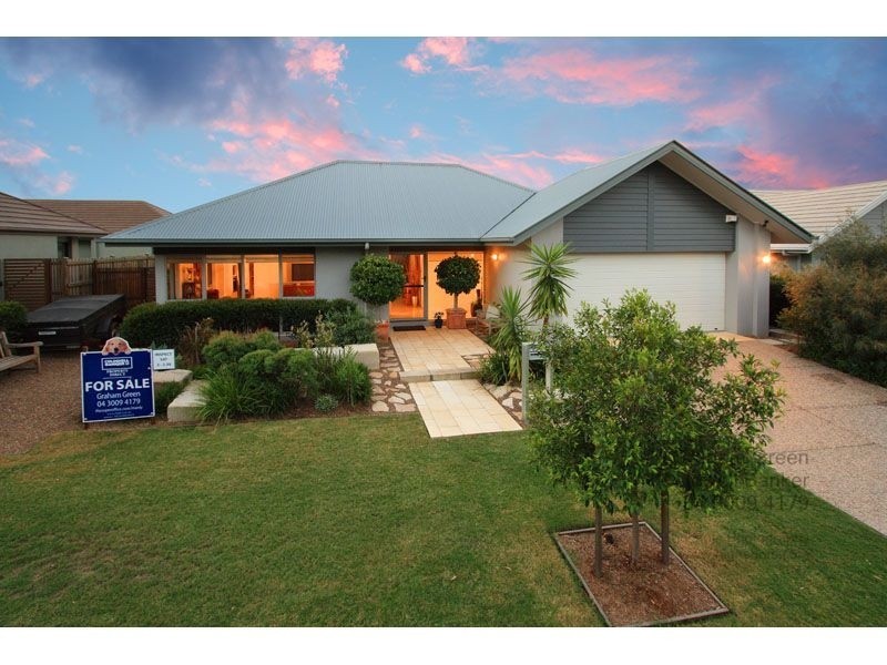 10 Torrens Cresent, Wakerley QLD 4154