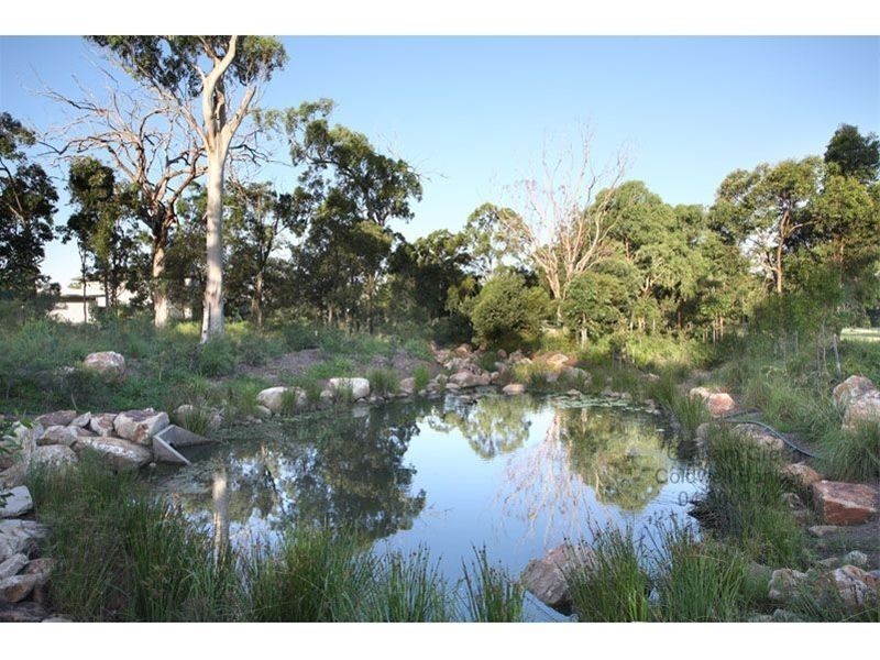 10 Torrens Cresent, Wakerley QLD 4154