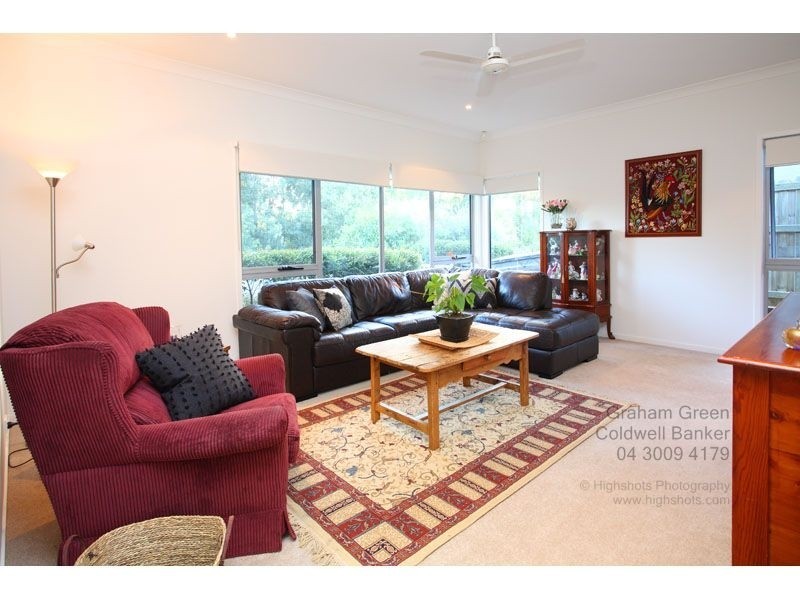 10 Torrens Cresent, Wakerley QLD 4154