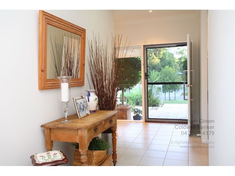 10 Torrens Cresent, Wakerley QLD 4154