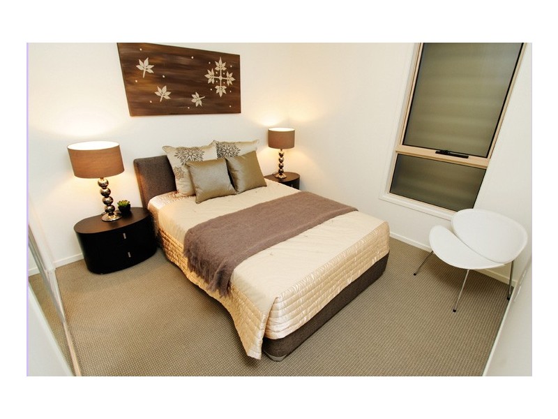 2/76 Durham Street, St Lucia QLD 4067