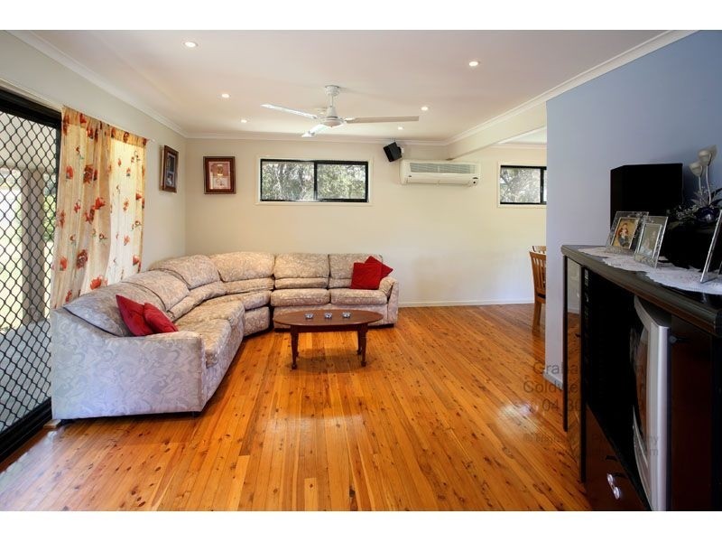 65 Warra Street, Wynnum QLD 4178