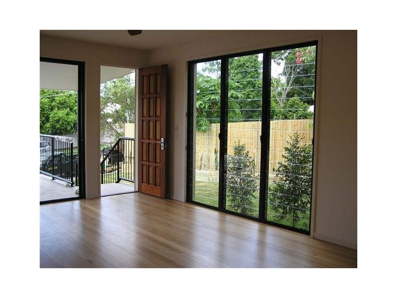 37 Brentnall Street, Norman Park QLD 4170