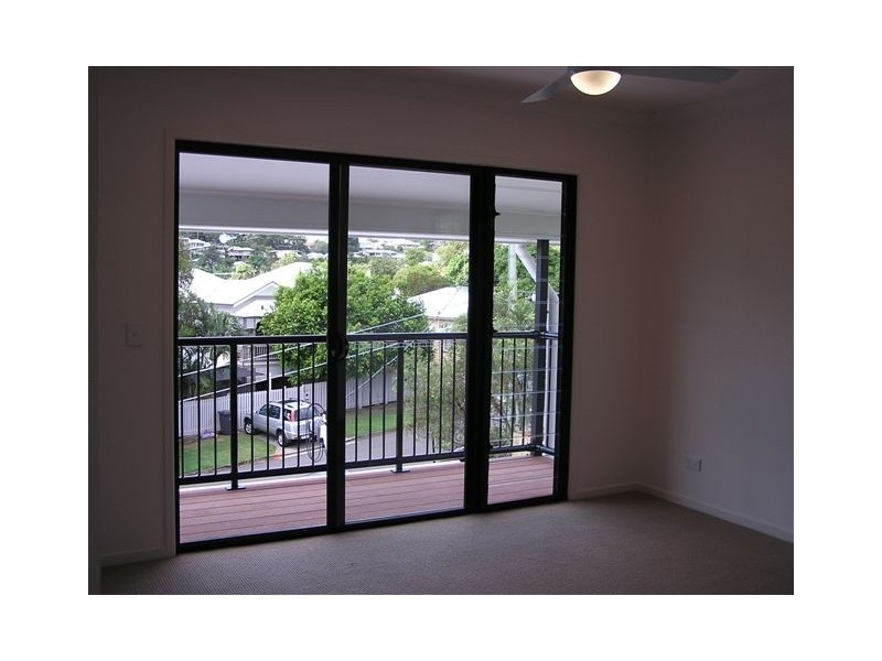 37 Brentnall Street, Norman Park QLD 4170