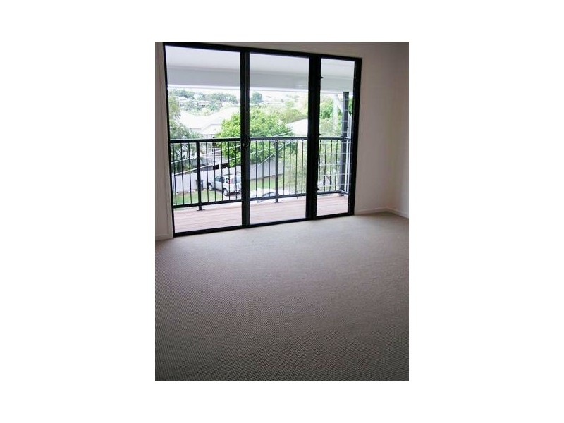 37 Brentnall Street, Norman Park QLD 4170