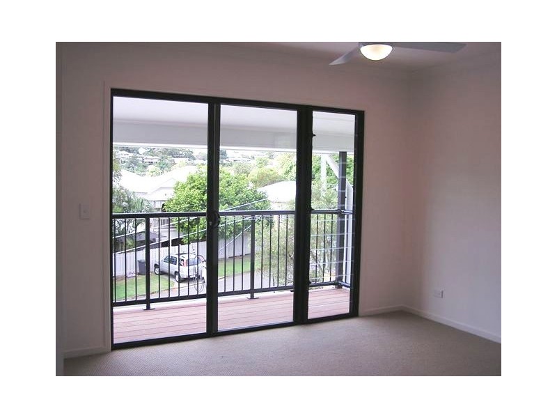 37 Brentnall Street, Norman Park QLD 4170