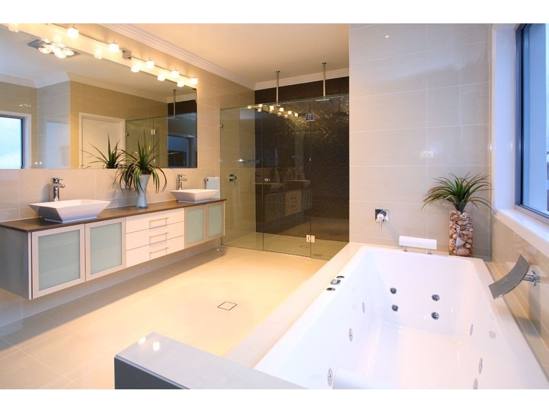 11 John Street,, Manly West QLD 4179