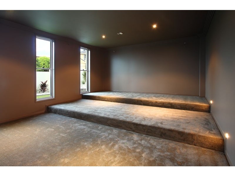 11 John Street,, Manly West QLD 4179