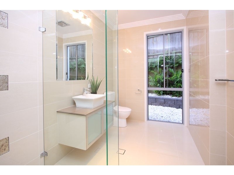 11 John Street,, Manly West QLD 4179