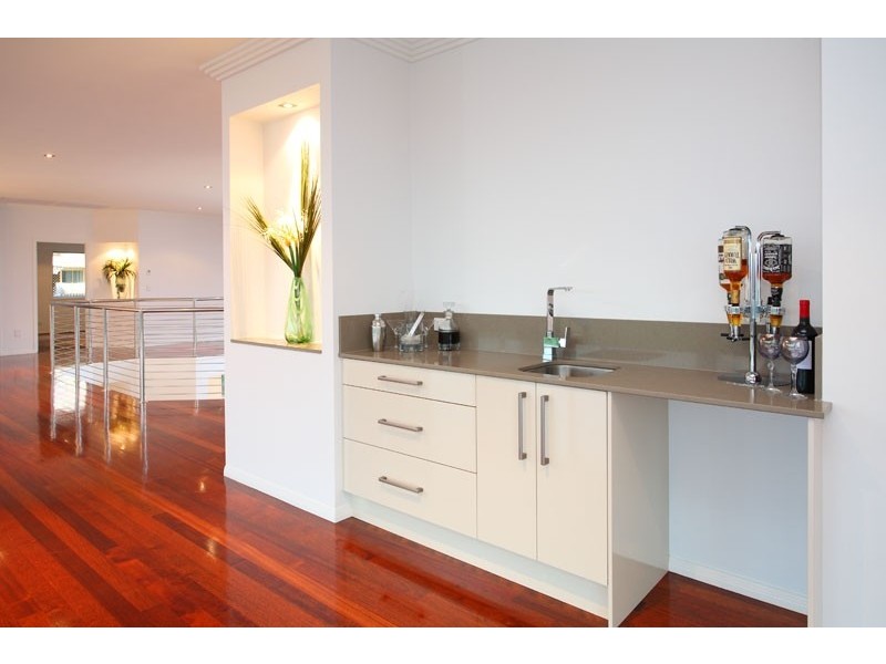 11 John Street,, Manly West QLD 4179