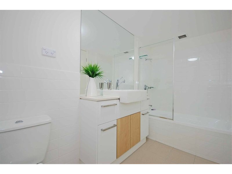 Woolloongabba QLD 4102