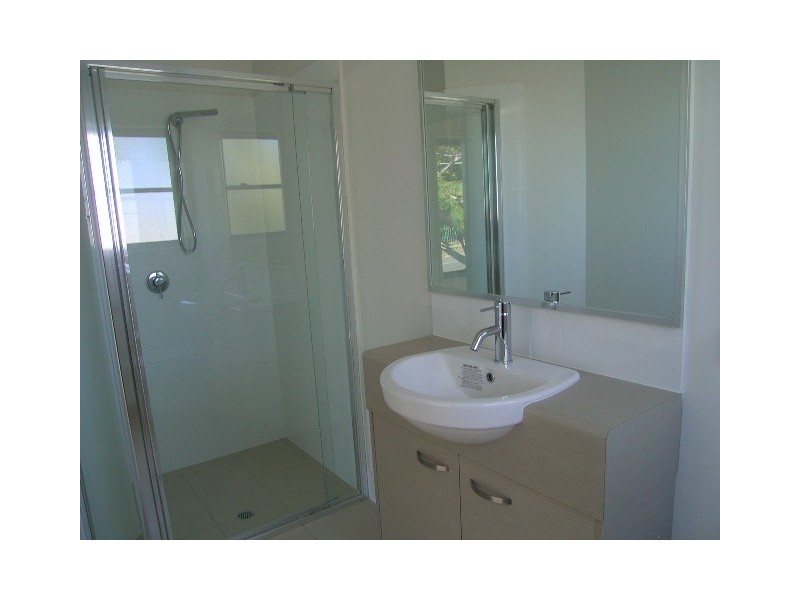 20 Fraser Street, Morningside QLD 4170