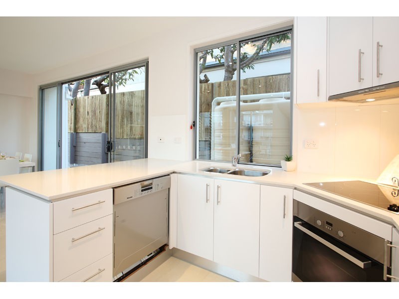 52 Keating Street, Indooroopilly QLD 4068