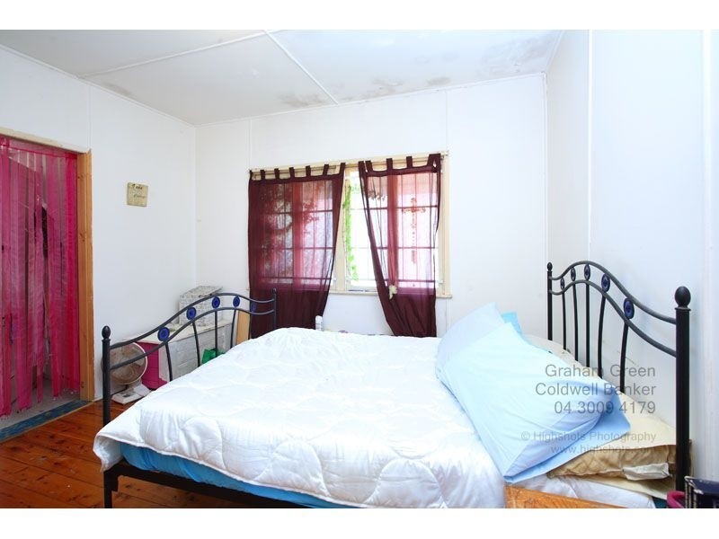 19 Ingleston Street,, Wynnum West QLD 4178