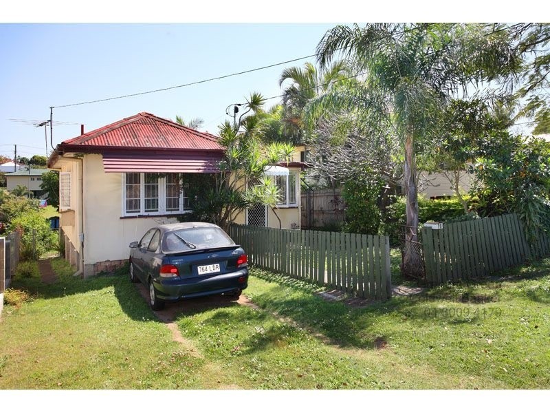 19 Ingleston Street,, Wynnum West QLD 4178