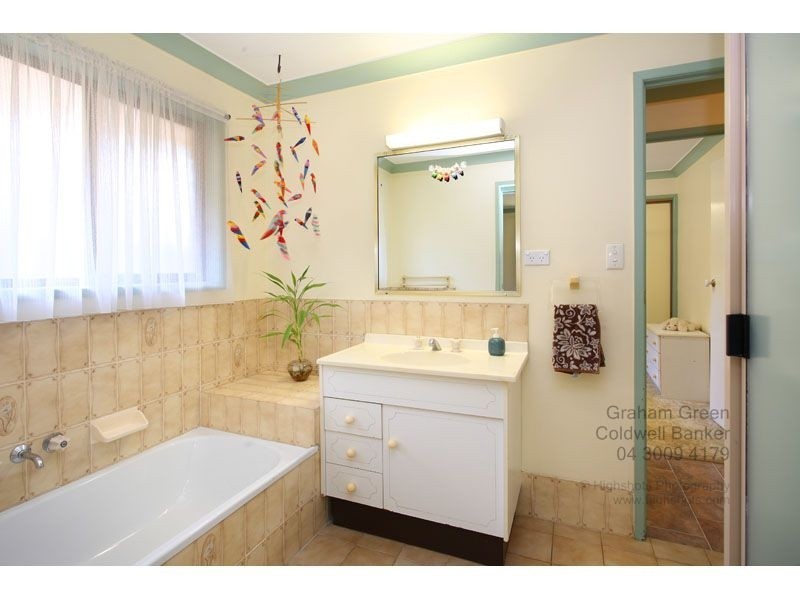 11 Victor Street, Birkdale QLD 4159