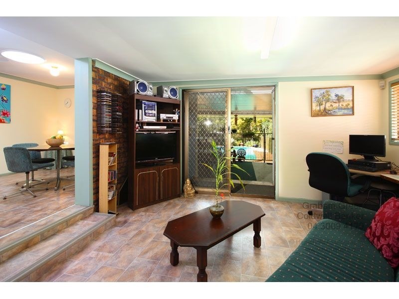 11 Victor Street, Birkdale QLD 4159