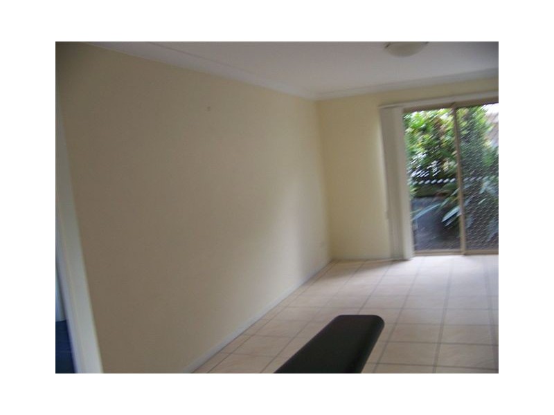 2/81 Grosvenor st, Balmoral QLD 4171