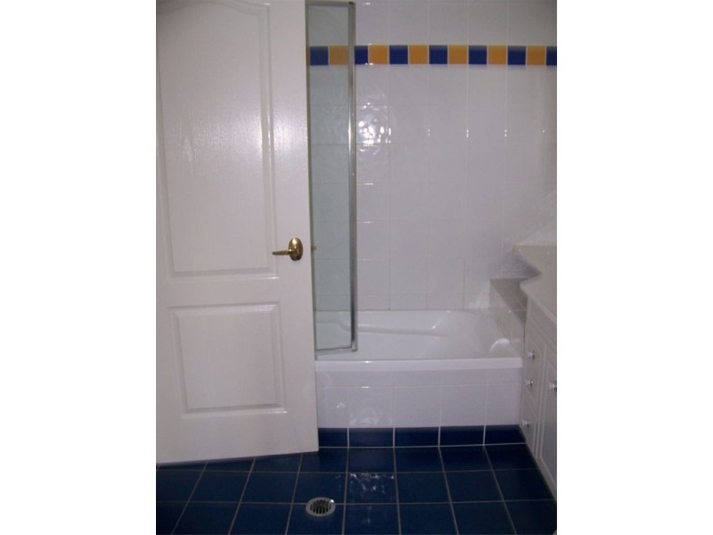 2/81 Grosvenor st, Balmoral QLD 4171