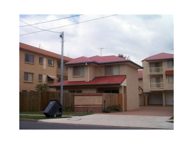 2/81 Grosvenor st, Balmoral QLD 4171