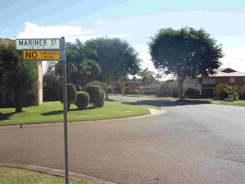 8 – 10 Catamaran Street, Manly West QLD 4179