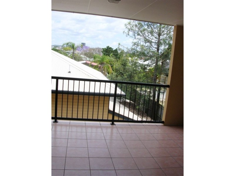 64 Longlands St, East Brisbane QLD 4169