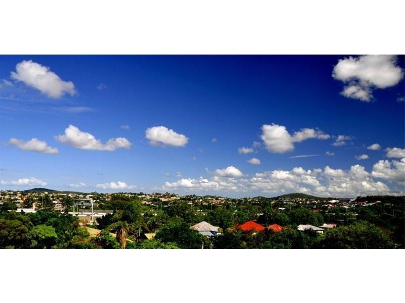 28 Carl Street, Woolloongabba QLD 4102