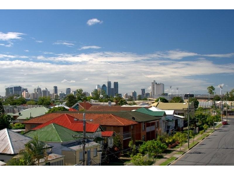 28 Carl Street, Woolloongabba QLD 4102