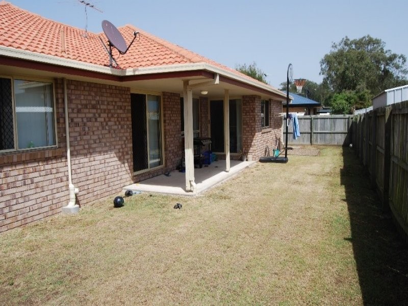 9 Westway Lane, Wynnum QLD 4178