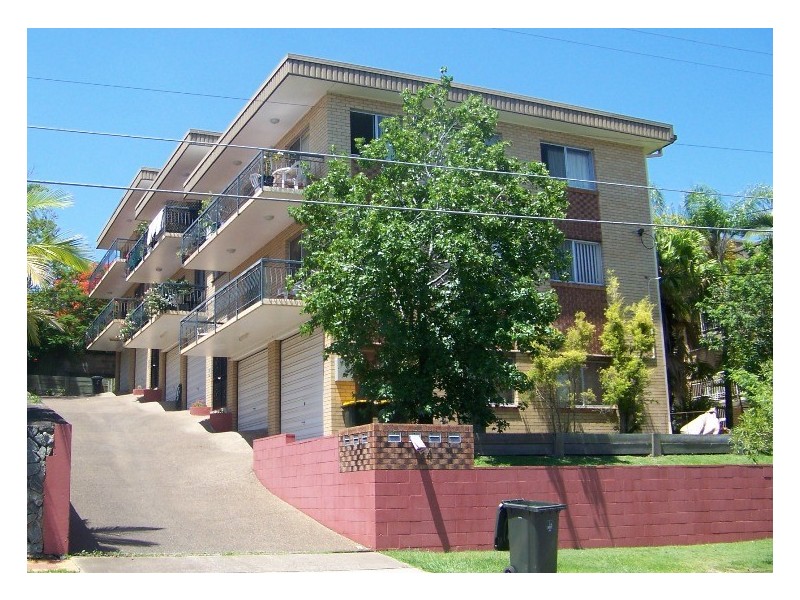 24 Miles Street, Hawthorne QLD 4171