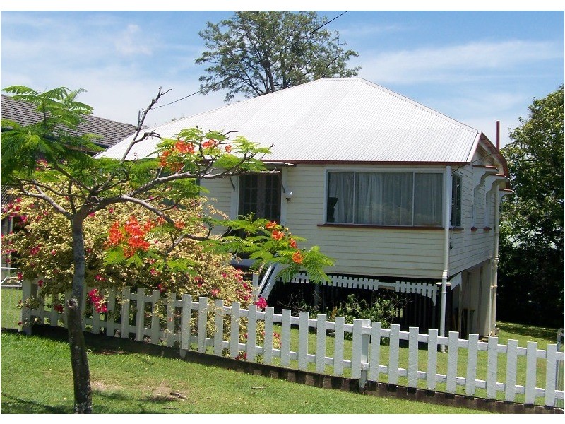 92 Philip St, Hawthorne QLD 4171