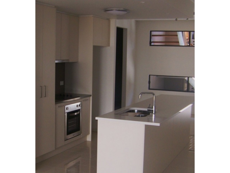 Level 21-2 5 Howsan st, Mount Gravatt QLD 4122
