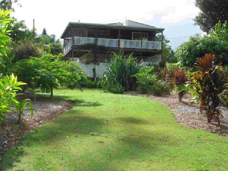 64 Charles Terrace, Macleay Island QLD 4184