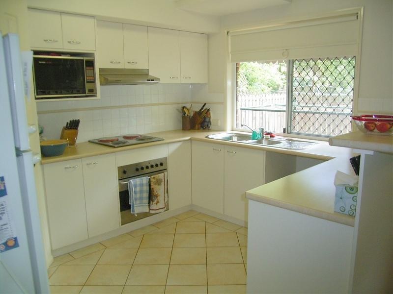 2/5 DAWSON STREET, Yeronga QLD 4104